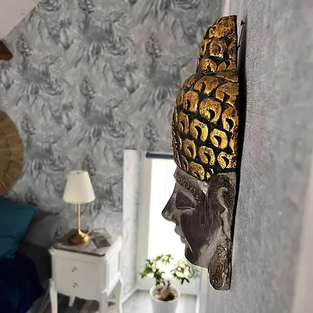Les Palmiers Bed & Breakfast
