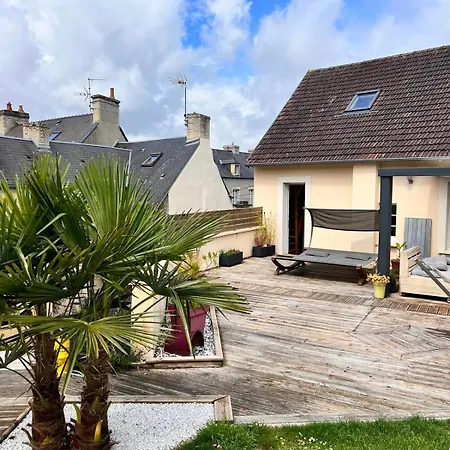 Les Palmiers B&B 바이외